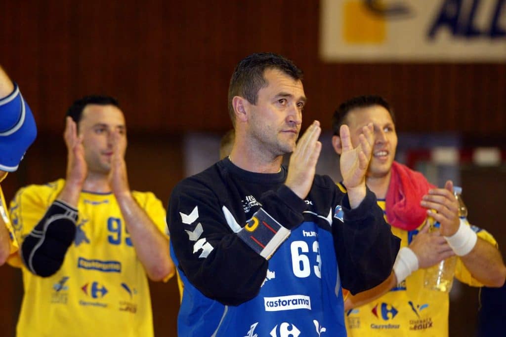 Dragan Mlladenovic, père de Kristina, la joueuse de tennis suit toujours son club de hand de coeur.