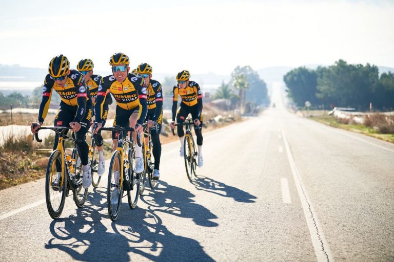 L'équipe Jumbo-Visma.