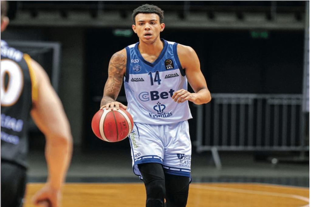 Tom Digbeu en Lituanie.