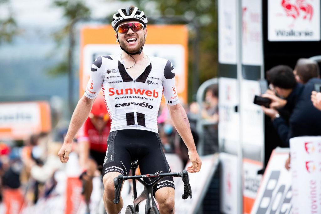 Marc Hirschi rejoint Pogacar.