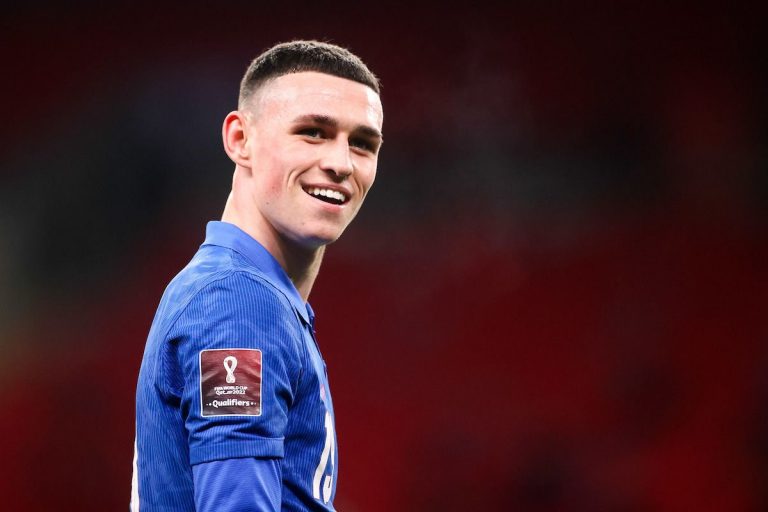 Foden adoubé par Guardiola et l'Angleterre.