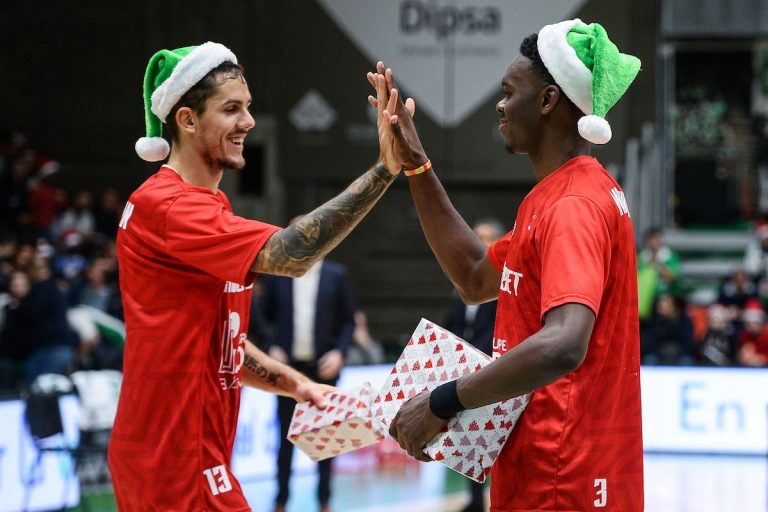 Yoan Makoundou se sent dans un cocon