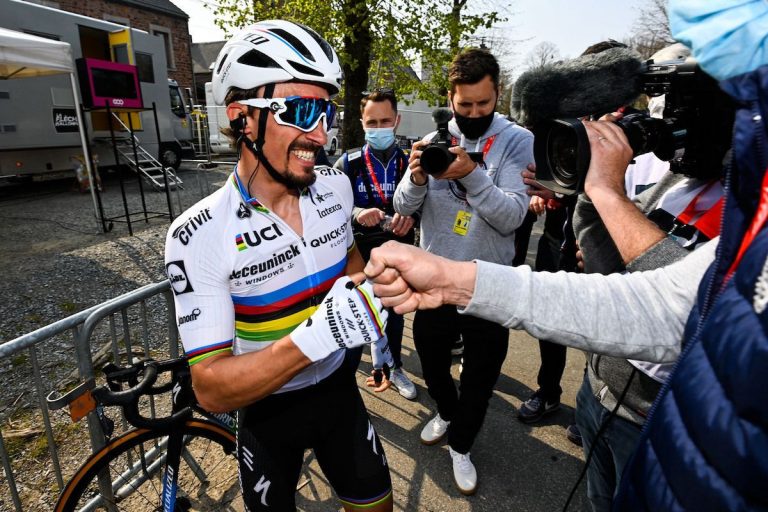 Julian Alaphilippe chez lui à Chateauroux.
