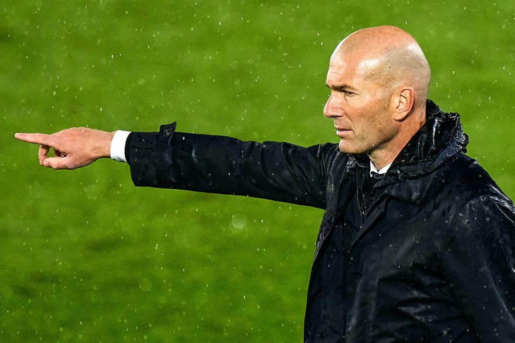 Coup de tonnerre : Zinédine Zidane quitte le Real Madrid !