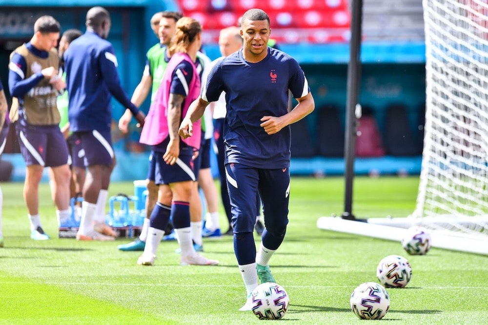 Euro, le journal des Bleus : on prend les mêmes et on recommence