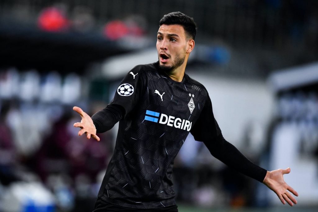 Transferts : José Mourinho veut Bensebaini (Mönchengladbach) à Rome