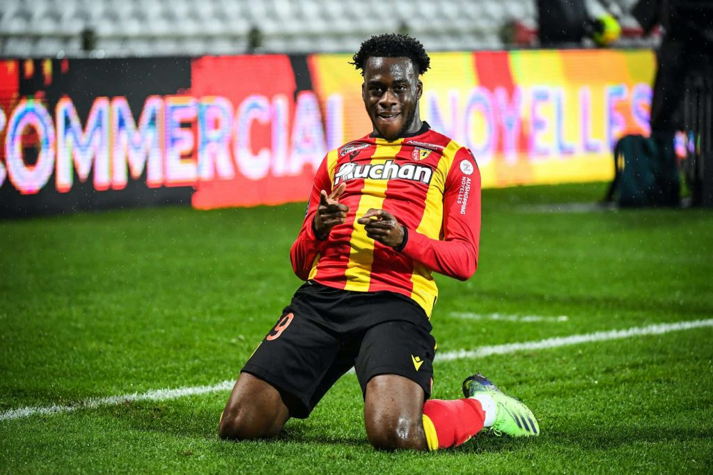 Transferts : Arnaud Kalimuendo (PSG) a l’embarras du choix