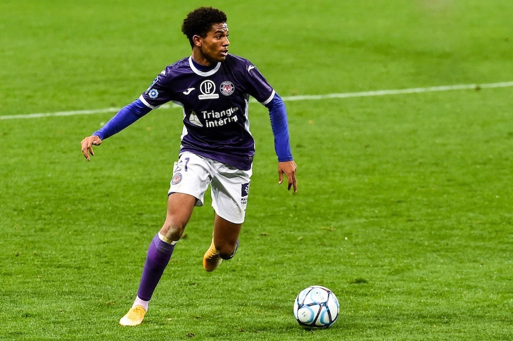 Transferts : Lyon prêt à griller l’OM et Lille pour Amine Adli (Toulouse)