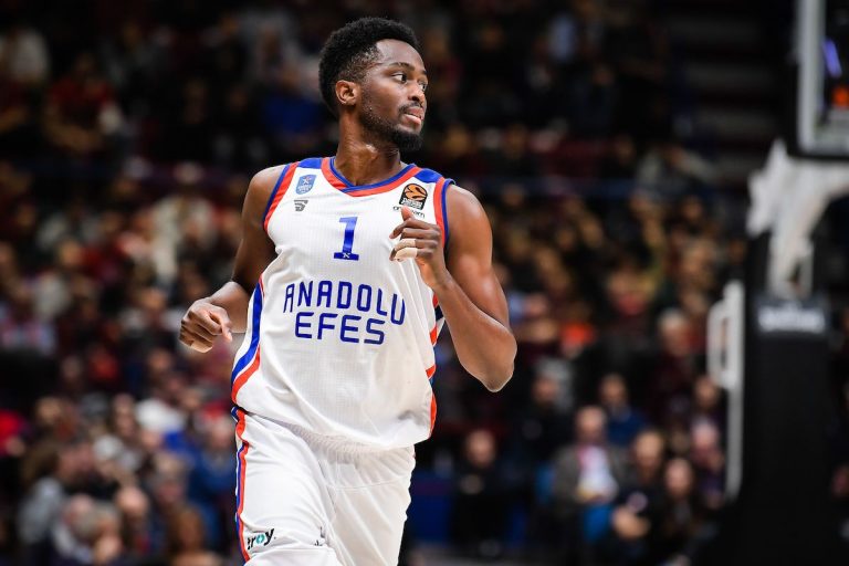 Le Français Rodrigue Beaubois a vécu une saison de rêve en réussissant avec Efes Istanbul le doublé Euroligue-championnat turc.