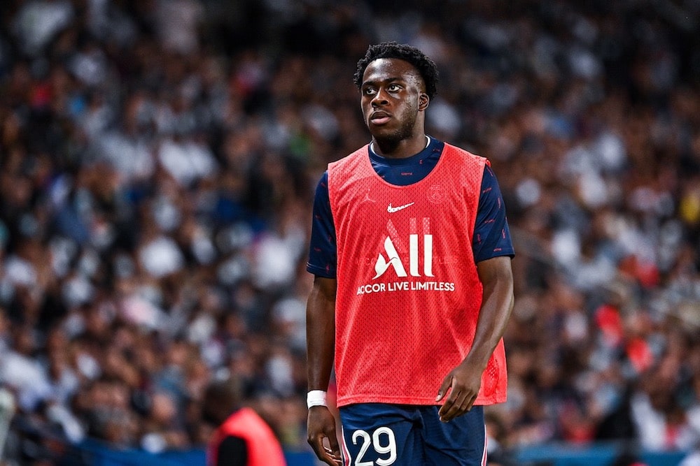 Transferts : Saint-Etienne ne lâche pas Arnaud Kalimuendo