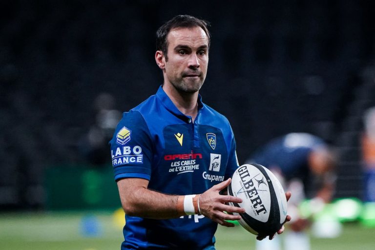 Morgan Parra devra faire sans Azéma et guider Clermont vers les sommets.
