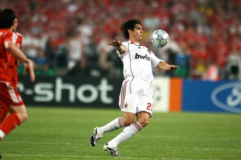 kaka, dernier brésilien à avoir remporté le Ballon d'Or.
