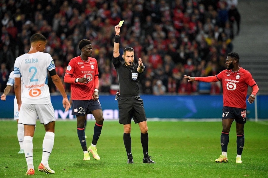 Un micro sur les arbitres de foot ? Pas forcément une si bonne idée que ça…