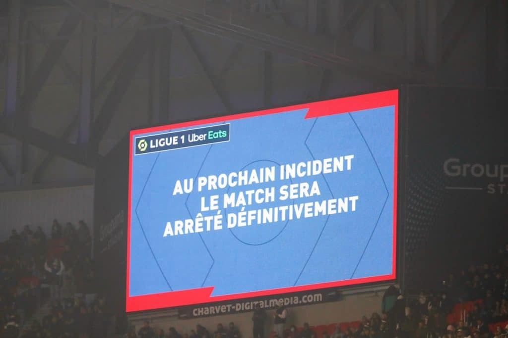 Responsabiliser les clubs, par la peur de la perte de points : la seule solution contre la violence
