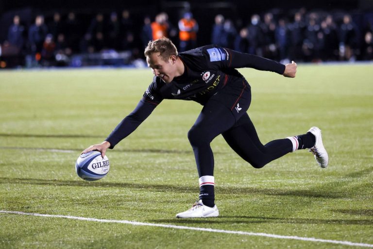 Malins, la pépite anglais qui règne sur l'arrière du XV de la Rose.