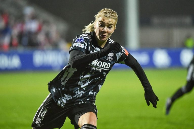 Ada Hegerberg signe un retour remarqué après 2 ans d'absence.