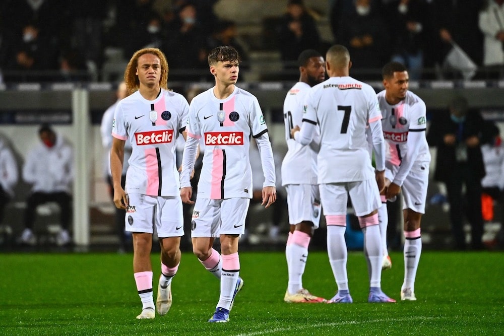 Pas de révolution au PSG contre Brest, Michut et Simons toujours sur le banc