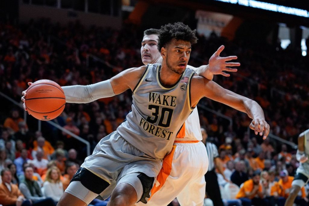 Olivier Sarr découvre la NBA.