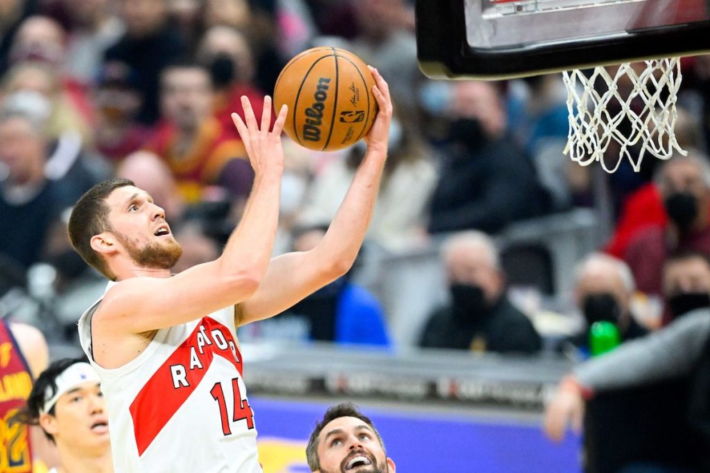 Mykhailiuk pense à son pays avant le basket.