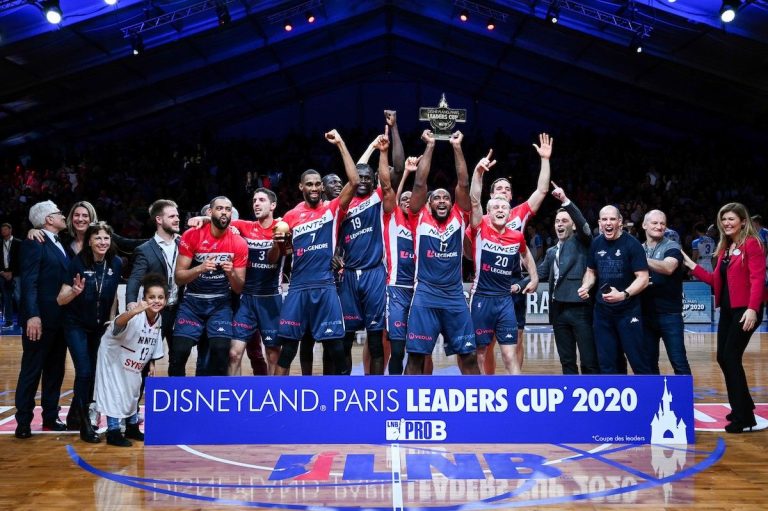 Antibes et denain des clubs qui se rapprochent.