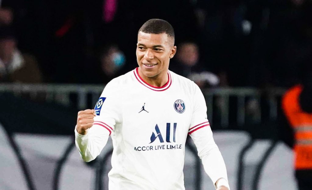 PSG : tous les voyants sont au vert pour une prolongation de Kylian Mbappé
