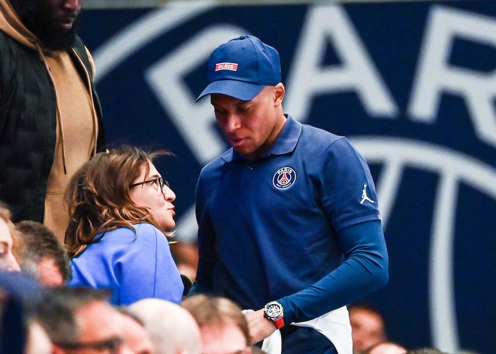 Prolongation de Kylian Mbappé (PSG) : la bataille impitoyable des médias