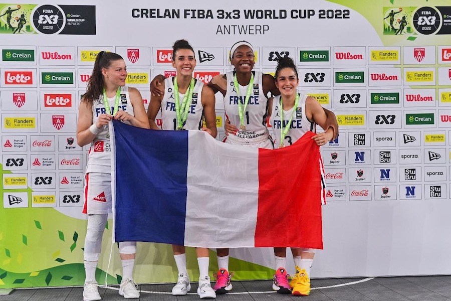 Basket 3X3 : les Bleues, championnes du monde,  les Français, 3èmes !