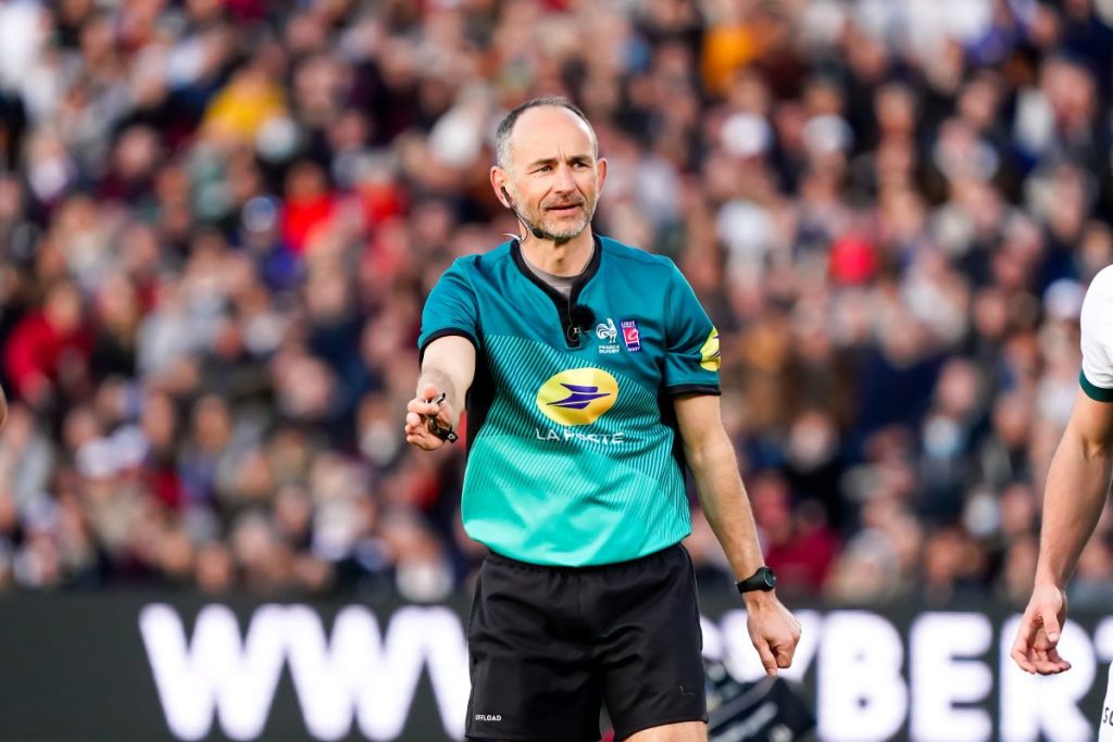 Romain Poite intègre le staff de Toulon après sa carrière dans l'arbitrage.