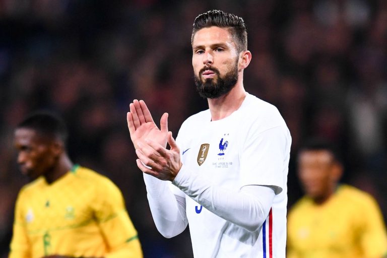 Olivier Giroud parmi d'autres ont leur place avec les Bleus.