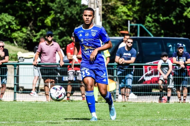 Villefranche-Beaujolais ne sait pas s'il jouera en Ligue 2 ou National.