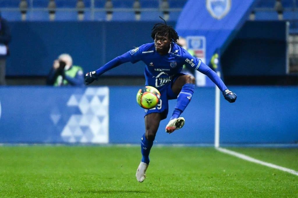 10ème recrue de l’OM : Issa Kaboré, joueur de piston, perfectible défensivement