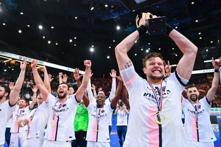 Le Hand voit deux grandes équipes, le PSg et Metz dominer le championnat.