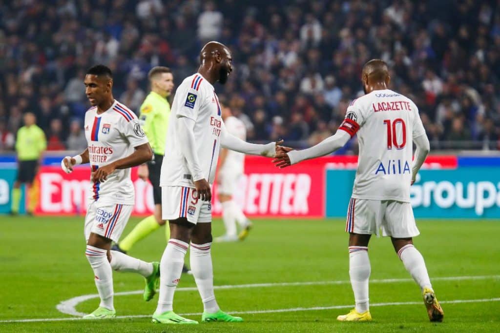 Lyon : Lacazette, c’est vraiment mieux que Dembélé ?
