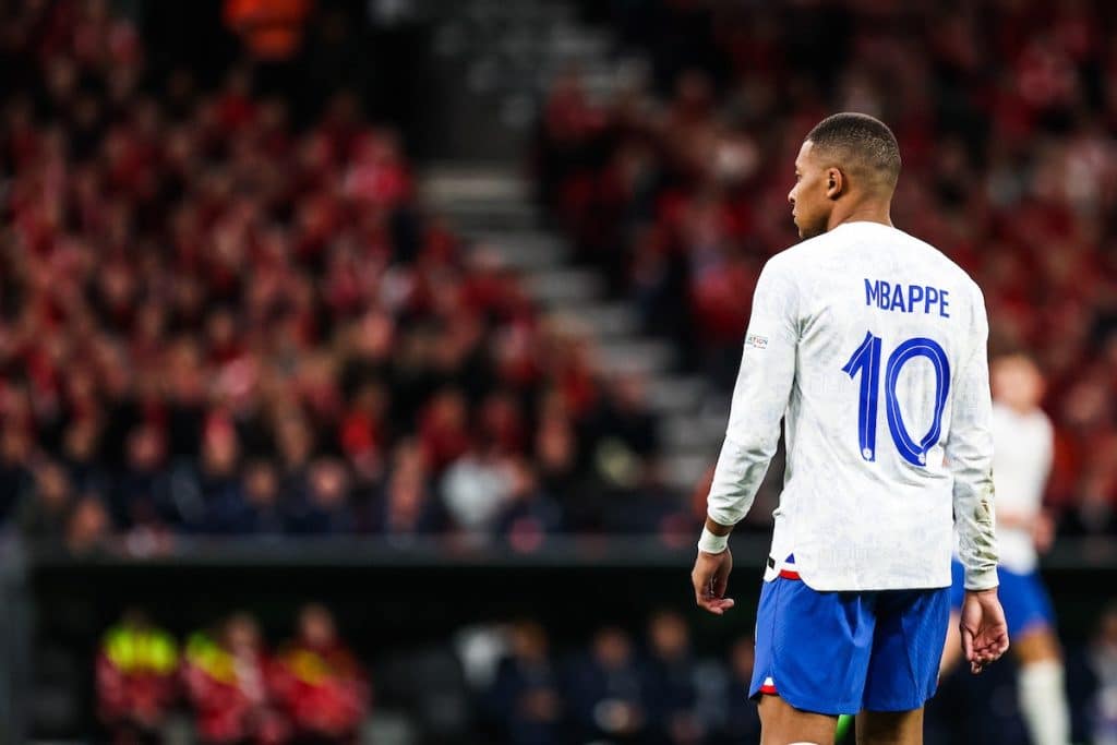 Kylian Mbappé : “Je veux emmener le foot français au sommet”