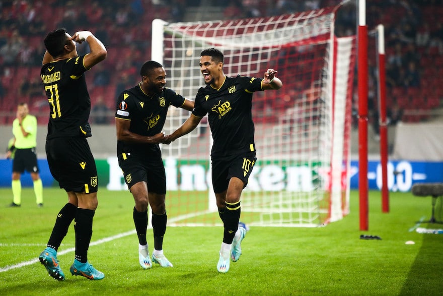 Europe : la France assure, l’Angleterre fait le plein