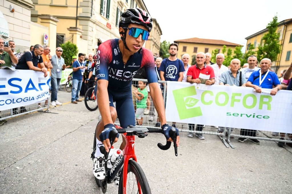 Bernal se remet de son accident de bus qui aurait pu lui coûter la vie.