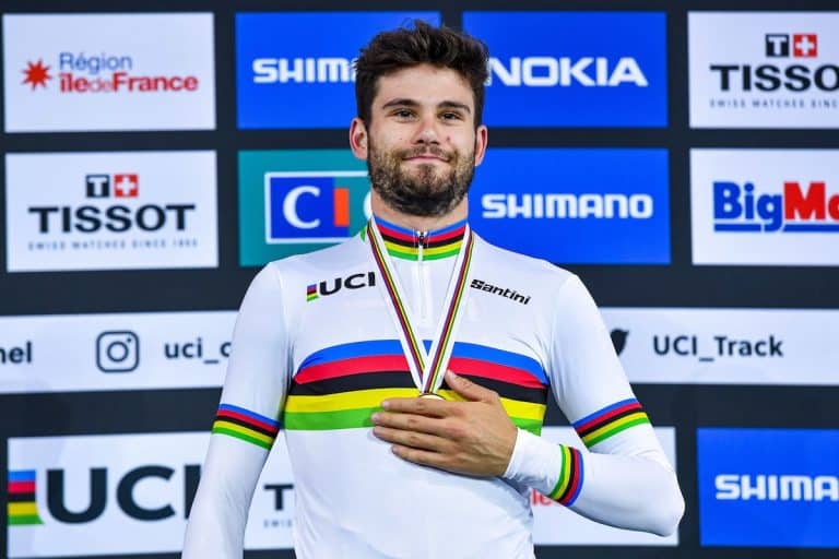 Filippo Ganna a battu le record à l'heure du nombre de kilomètres parcourus.