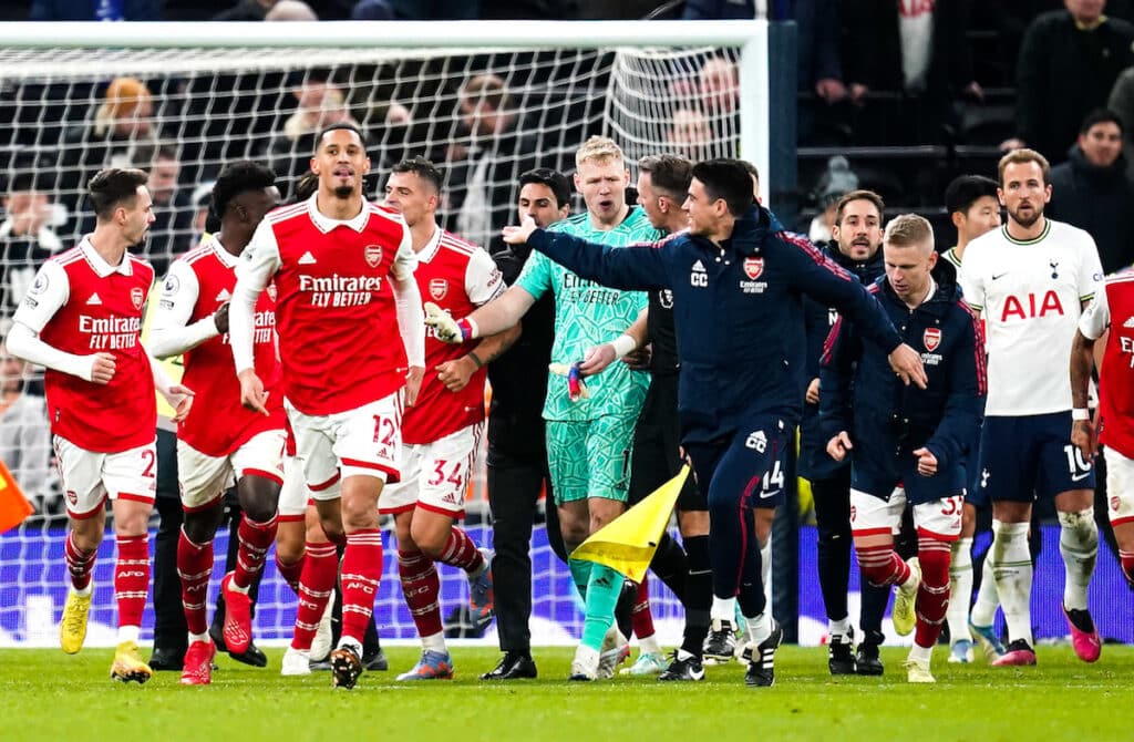 Le tour d’Europe du foot : Arsenal s’envole en tête de la Premier League, ça chauffe pour Sampaoli (FC Séville) en Liga