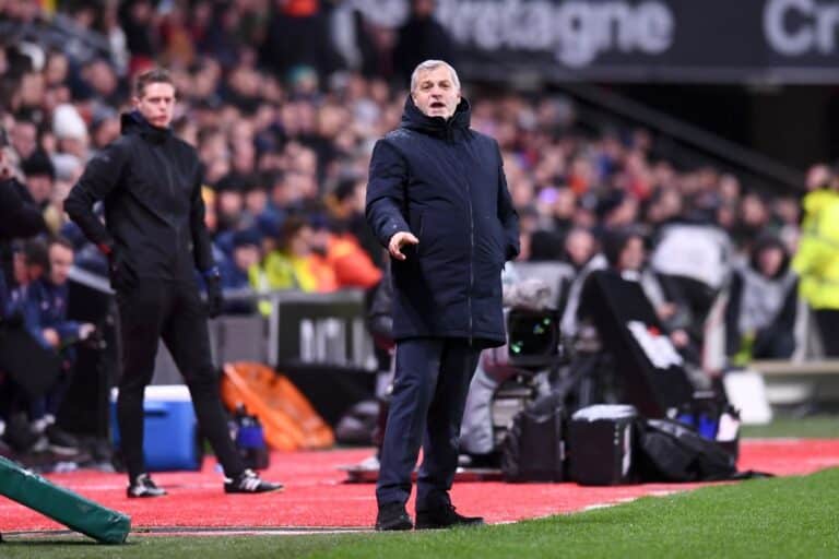 Bruno Genesio bat Paris avec Rennes le 15 janvier 2023.