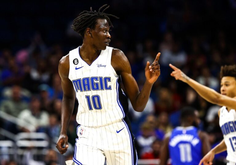 Bol Bol et les Magic ça marche.