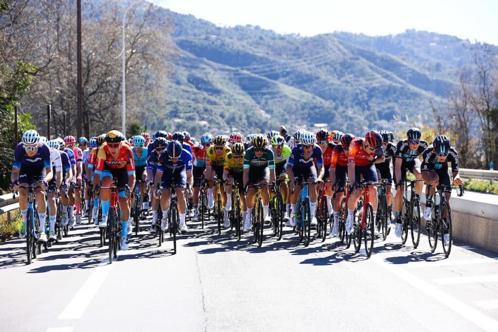 Cyclisme : les TOPS et les FLOPS des maillots du peloton