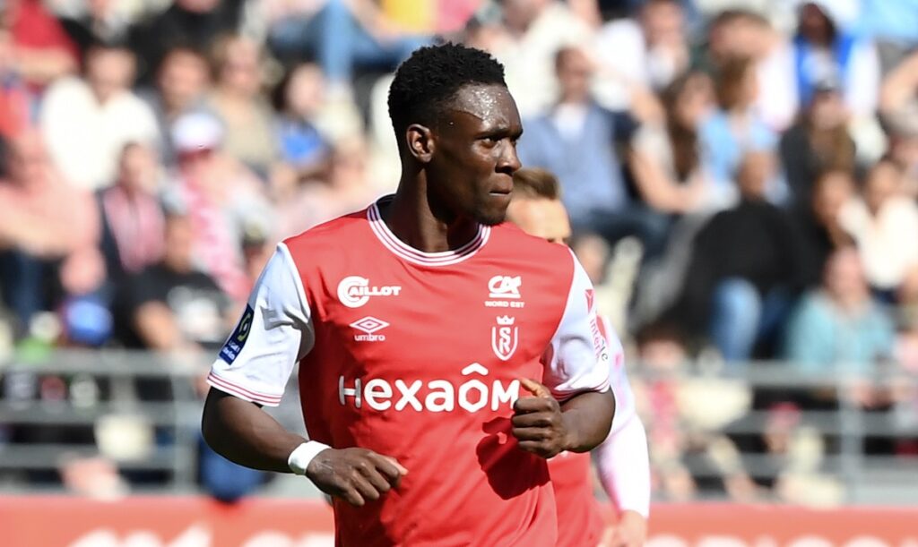 40 M€ pour Folarin Balogun : le prix ne refroidit pas l’OM, prêt à se débarrasser de Vitinha