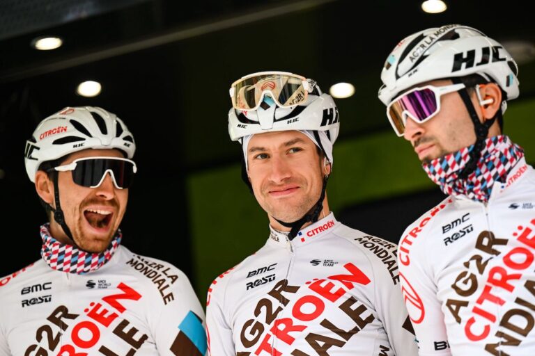 Le Puy de Dôme sur la route du Tour de France.