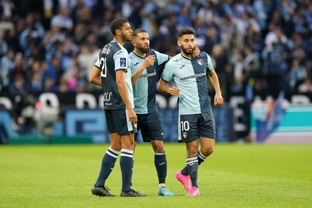 Les enjeux en Ligue 2 : Metz affronte Grenoble sous les yeux attentifs des Havrais, Niort à la porte du National