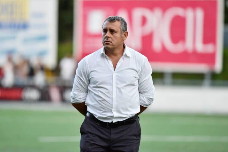 Dougal Bendjaballah vise le maintien avec Oyonnax.