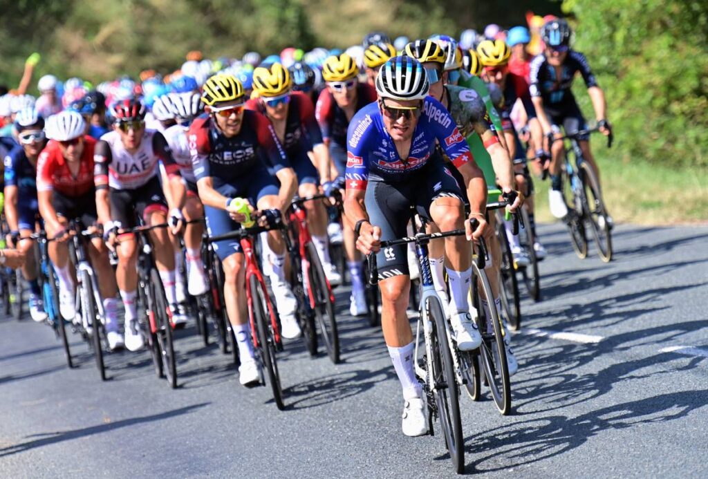 Le Tour de France 2023 propose une 13ème étape jusqu'au Grand Colombier.