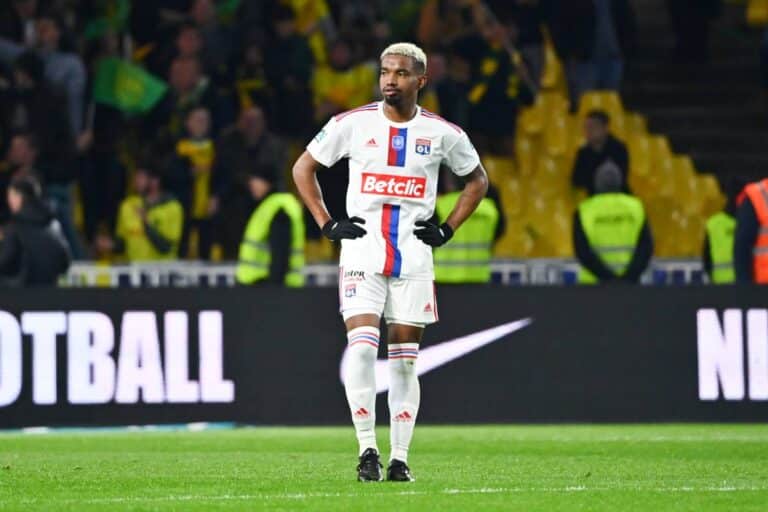 Thiago Mendes devrait s'envoler vers le Qatar selon Romano. Dans l'autre sens, Mata arrive pour 5 millions d'euros.