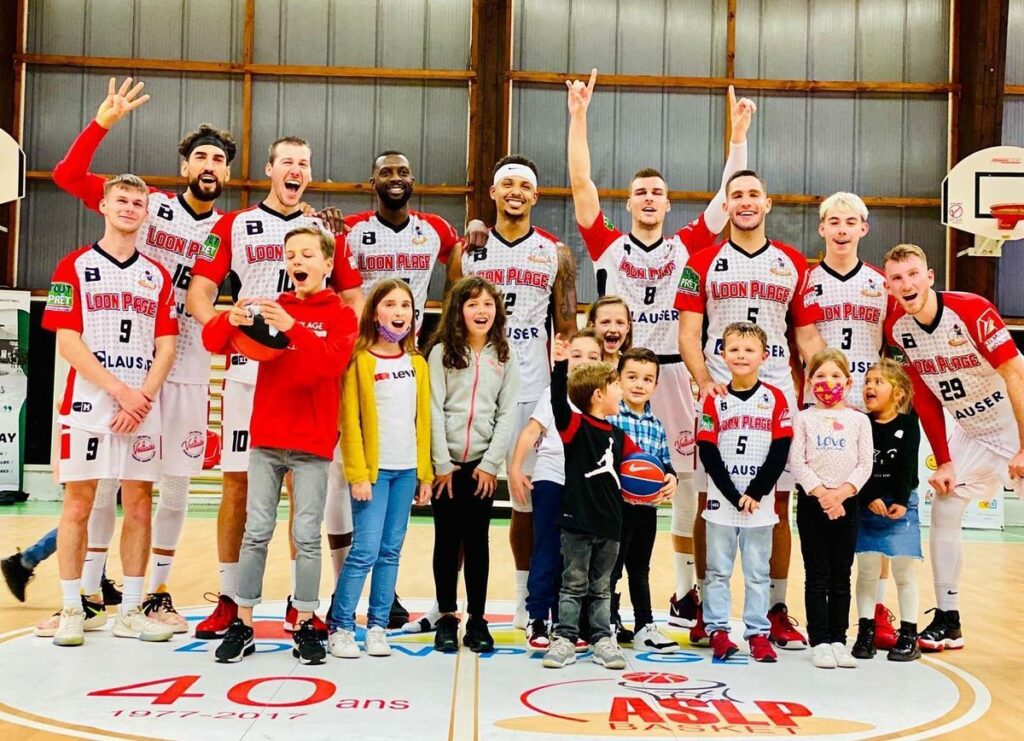AS Loon Plage reste en National 1.