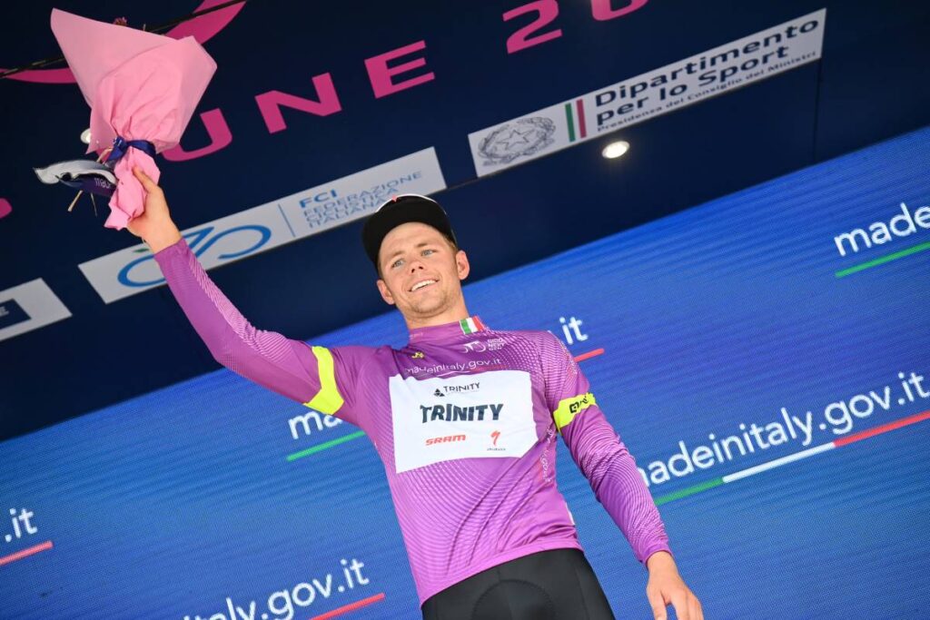 Luke Lamperti impressionne le peloton.