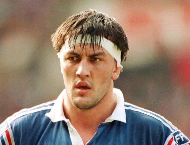 Olivier Roumat est un joueur reconnu pour sa puissance avec le XV de France dans les années 90.